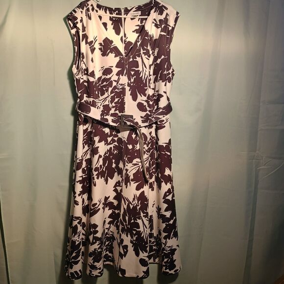 Calvin Klein  Sleeveless Floral Belted Dress – Elegant Fit & Flare Style - Picture 1 of 4